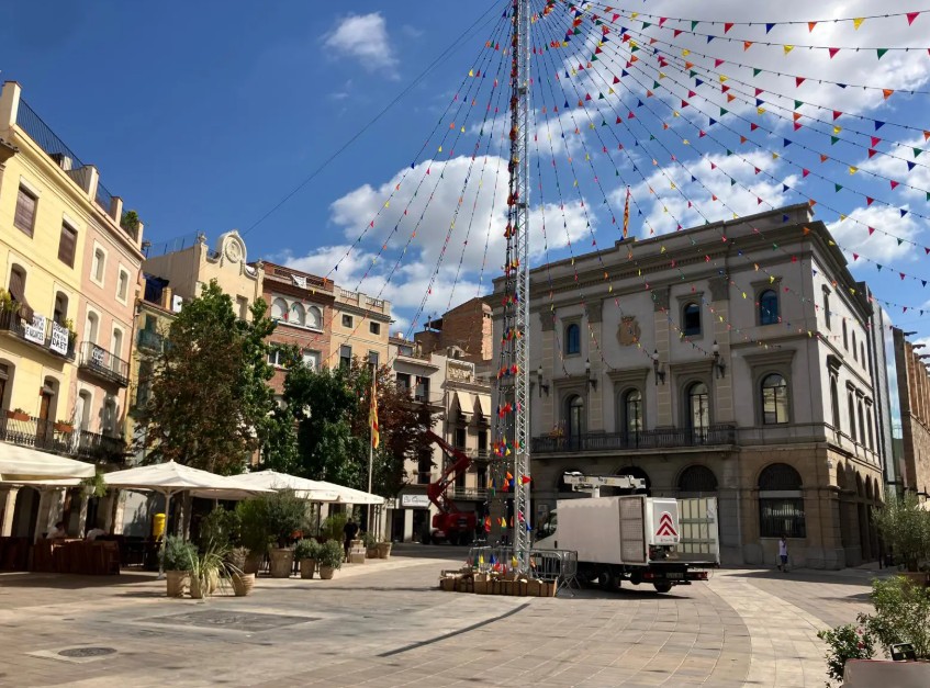Llums i banderoles Plaça Ajuntament Igualada
